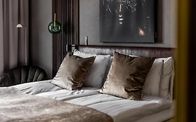 Xhotel